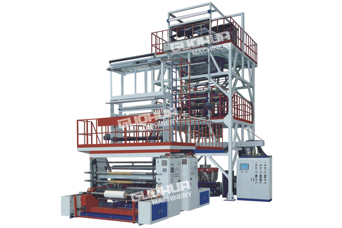  GHSJ-3L1600/3L2000/3L2600三至五層共擠薄膜吹膜機組 (IBC 膜泡內(nèi)冷型)